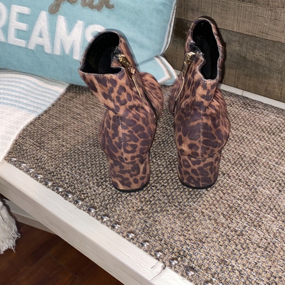 Sam and Libby leopard zip up booties excellent like new condition size 7.5 - Picture 3 of 10